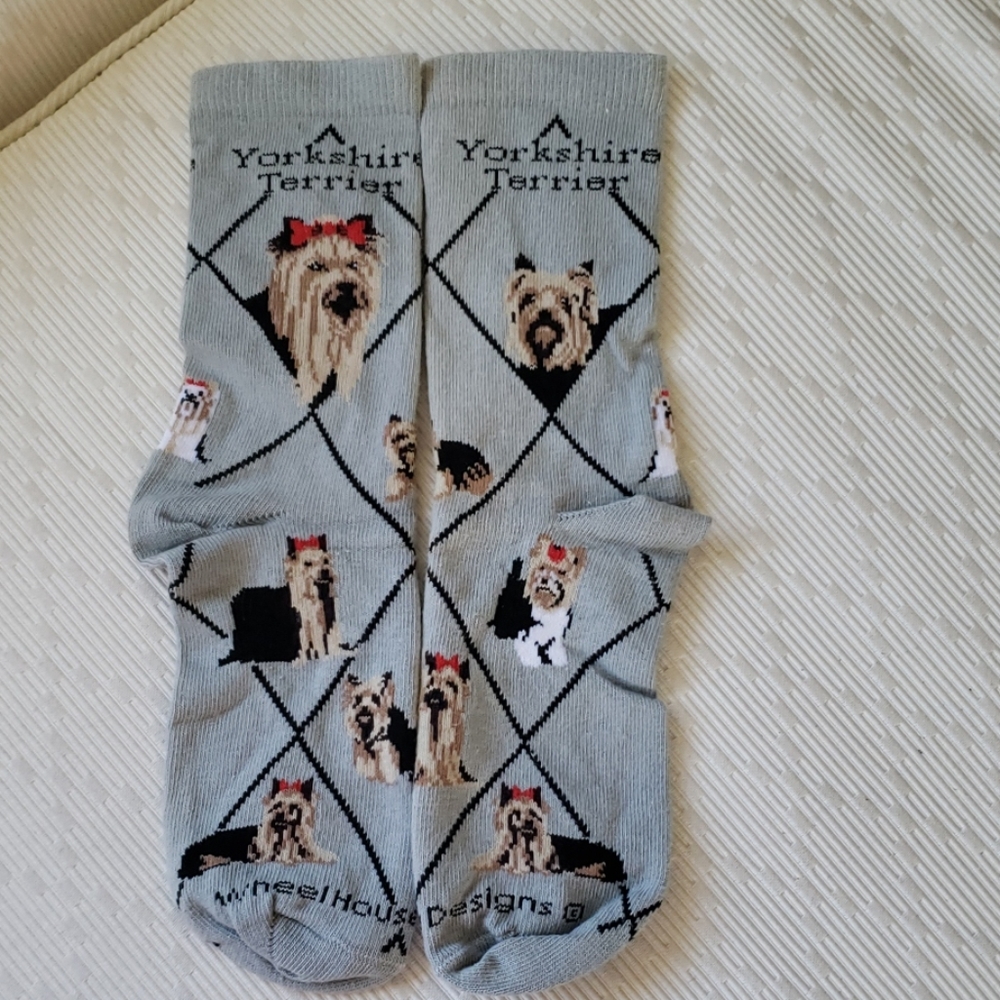 Host Pick * New YORKSHIRE TERRIER socks - Picture 3 of 5